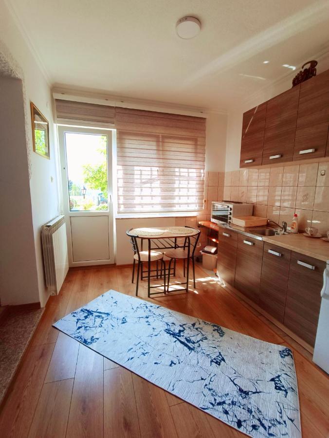 Garden Free Parking Apartman Szarajevó Kültér fotó